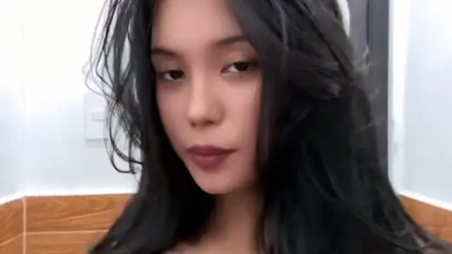 tara d2 sa banyo mo ako diligan