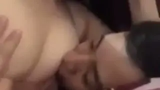 isang maswerteng nilalang naka suso kay ann