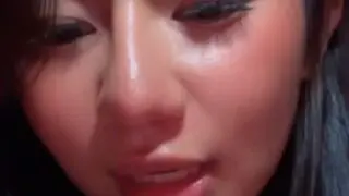 pinindot pindot saka ipinasok ni reese