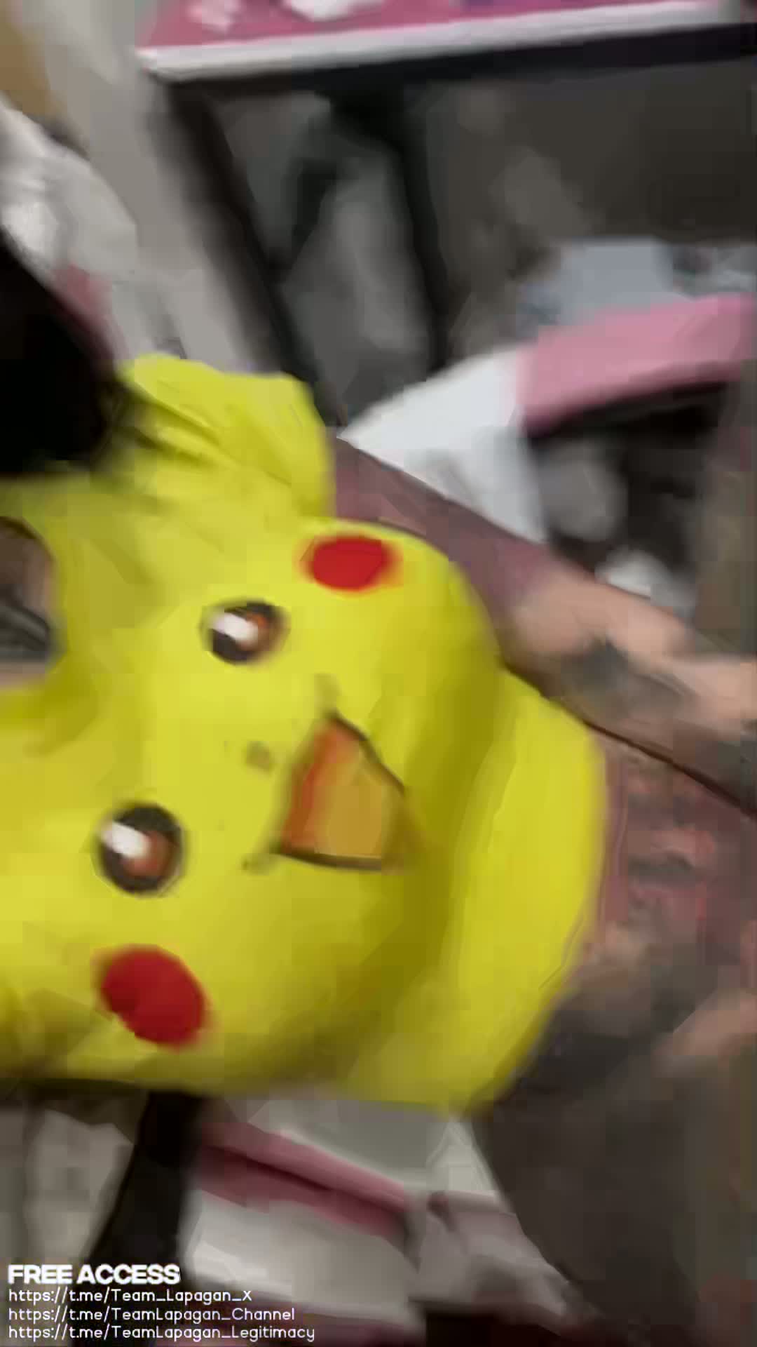 ang cute ni pikachu pero mas cute ang powkey mo